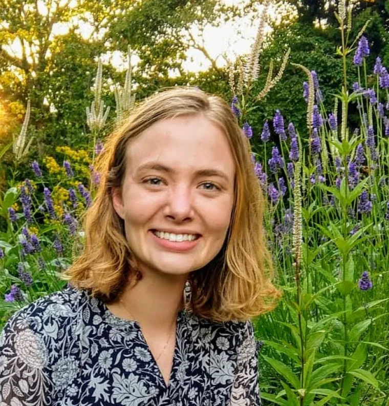 Photo of Anna Roche, Physics PhD student.