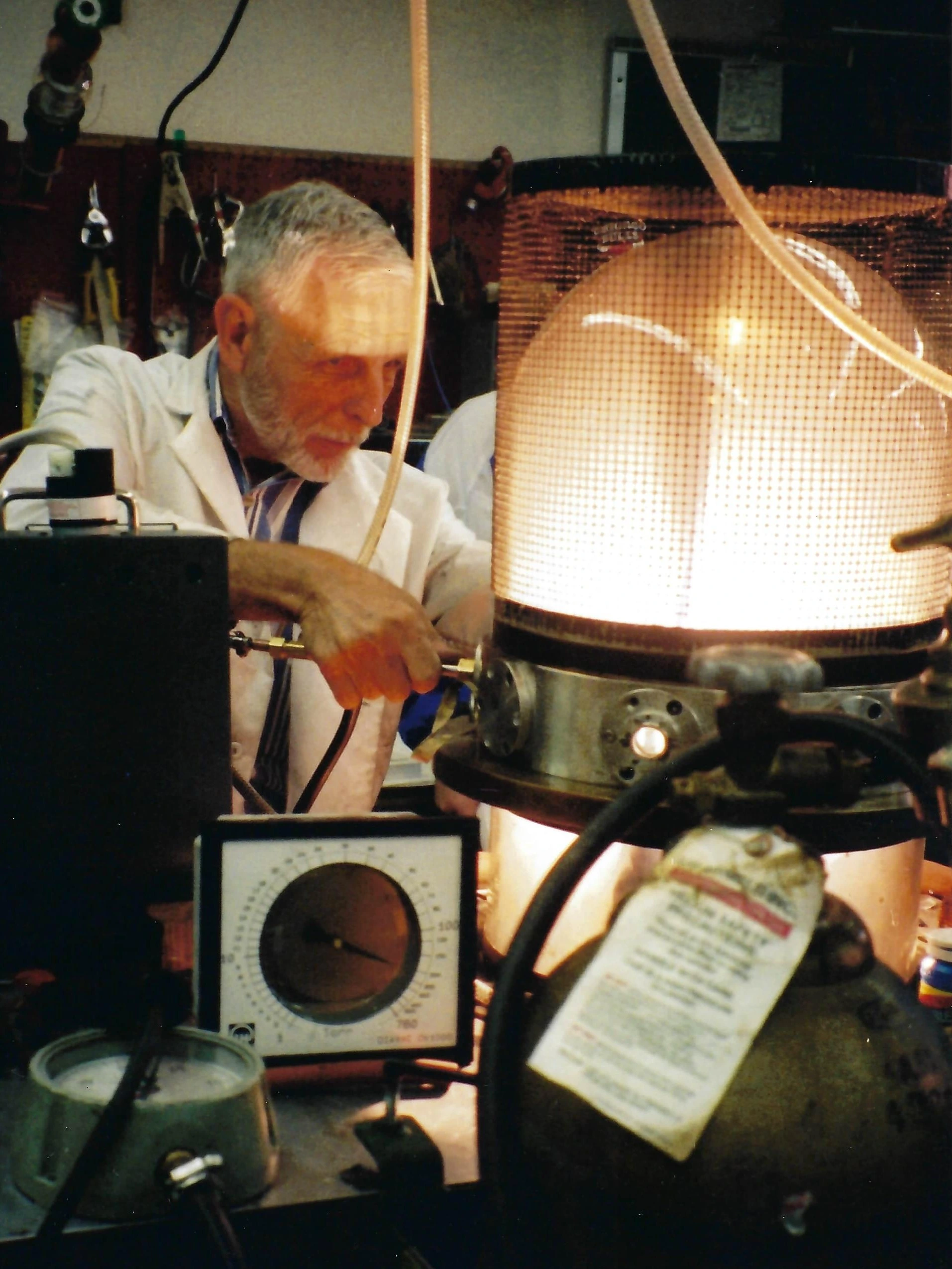 Huffman with DHR Bell Jar