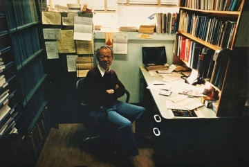 Charlie Fan in Office 